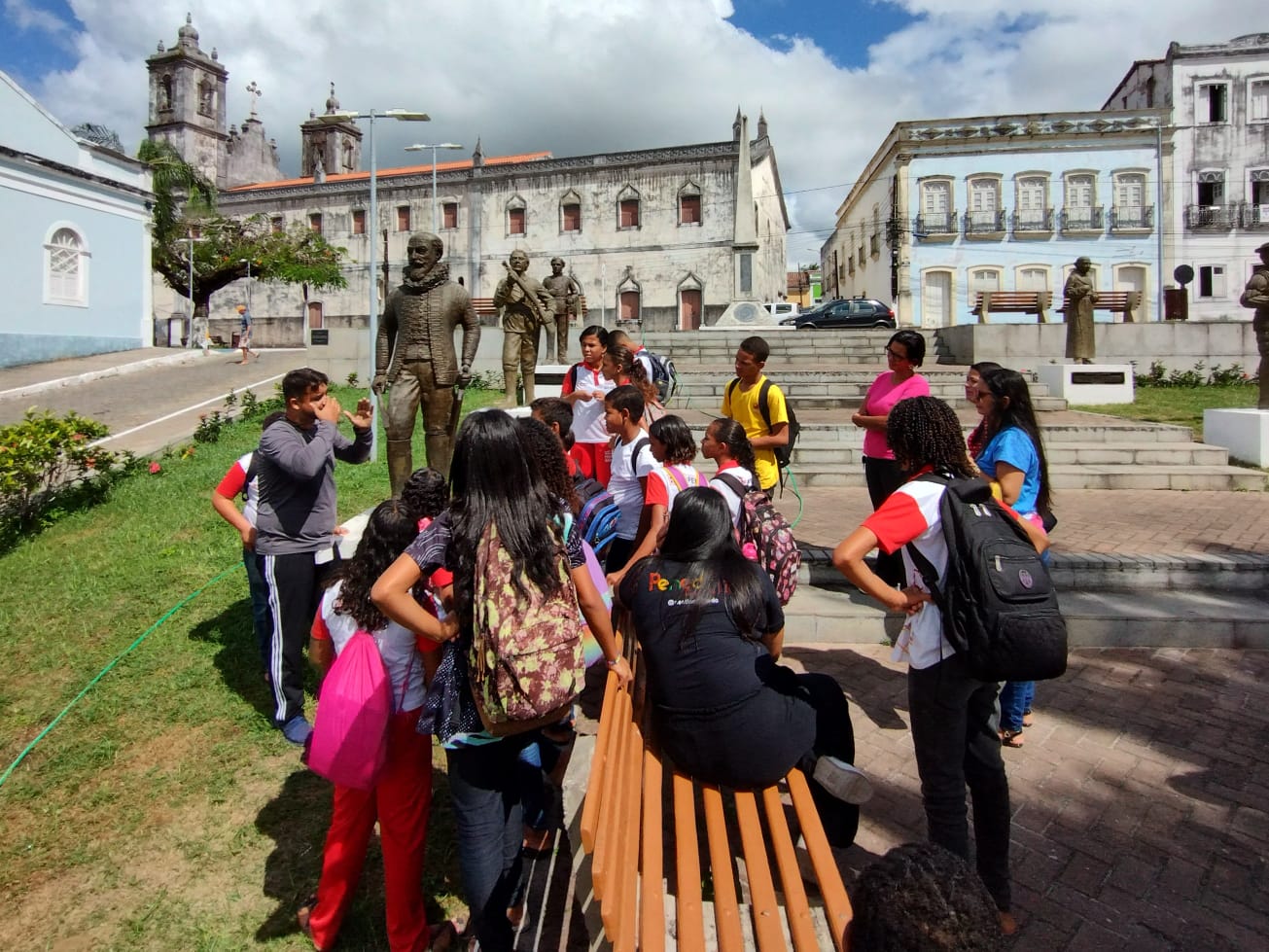 Imersão Estudantes da rede municipal de ensino mergulham na história