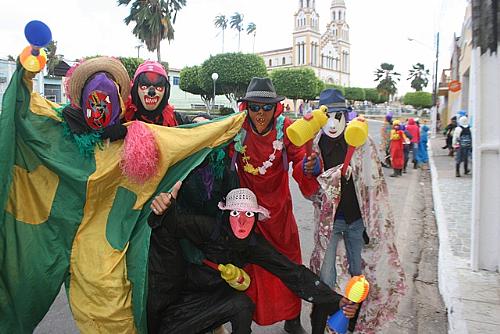 Prefeitura e Ministério Público firmam TAC para realizar Carnaval em Igreja Nova