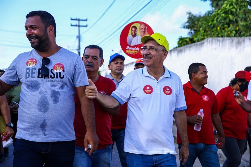 ELEIÇÕES: Renan Filho participa de caminhada de Ronaldo Lopes neste sábado em Penedo