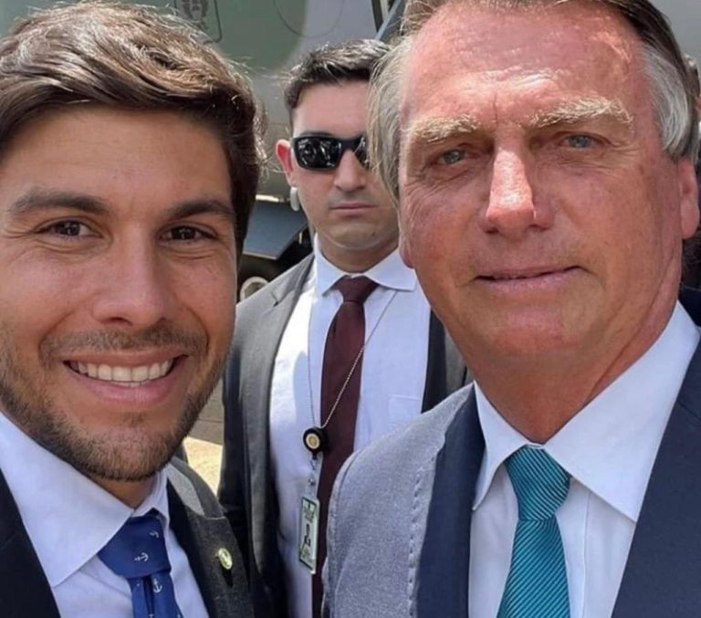 Ex-prefeito da Barra de São Miguel será Ministro do Turismo por dois dias