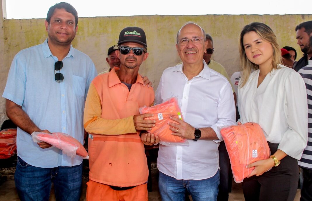 fardamento-semsp-penedo
